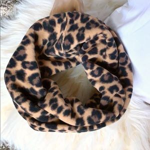 NWT Old Navy Leopard Print Infinity Scarf OS